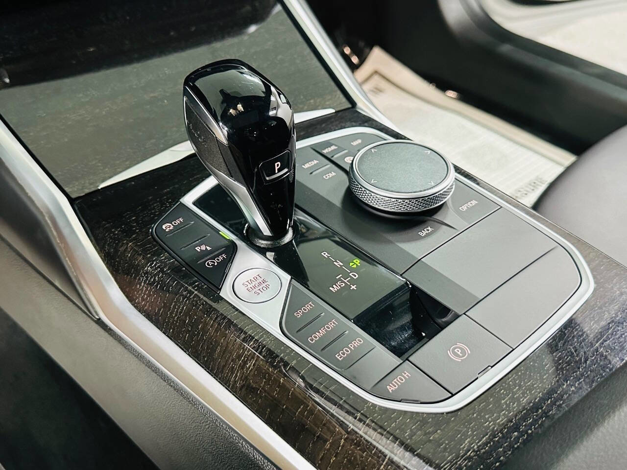 Used 2022 BMW 330i xDrive Sedan w/ Driving Assistance Package image 15