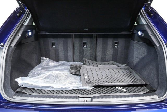 Used 2023 Audi Q4 e-tron Premium Plus w/ Premium Plus image 27