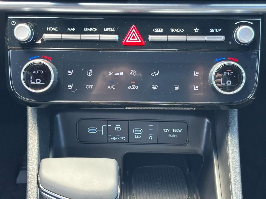 New 2025 Hyundai Santa Cruz Limited image 9