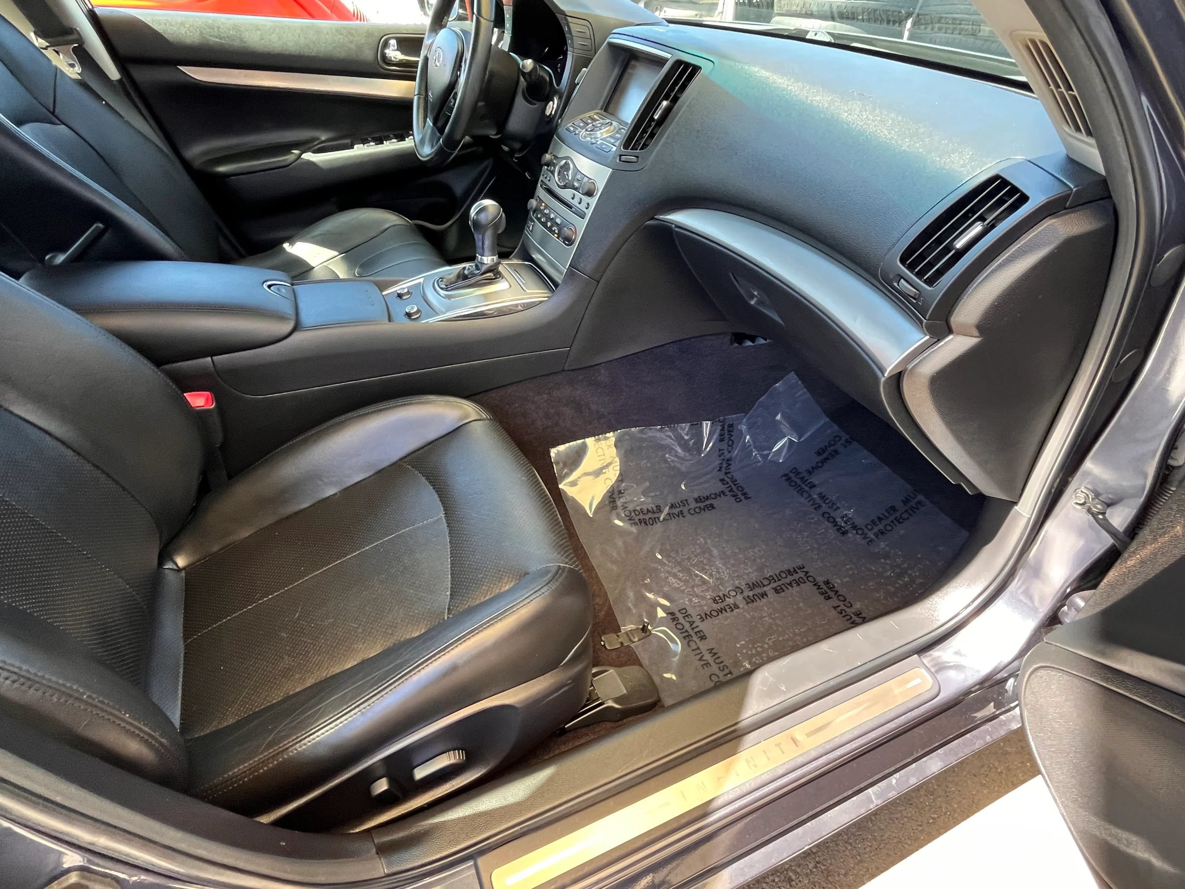 Used 2012 INFINITI G25 Journey RWD image 11