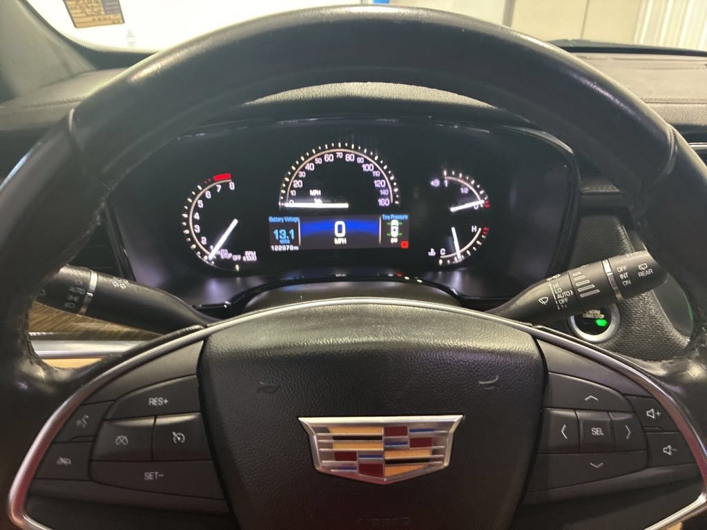 Used 2019 Cadillac XT5 FWD image 21