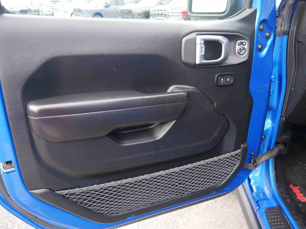 Certified 2021 Jeep Wrangler Unlimited Rubicon 4xe w/ Cold Weather Group image 26