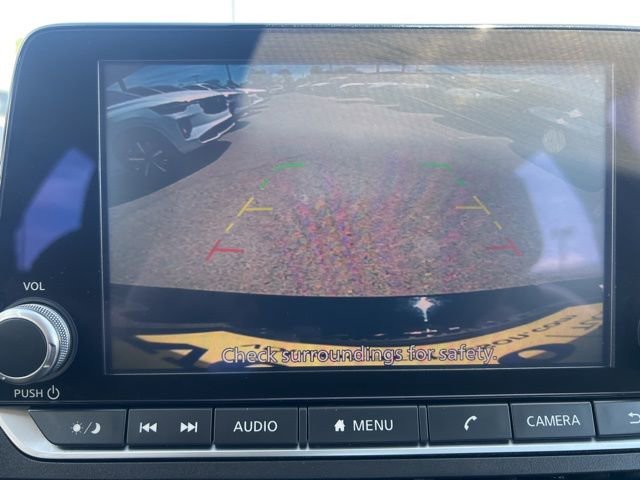 Used 2024 Nissan Altima 2.5 SV FWD image 17