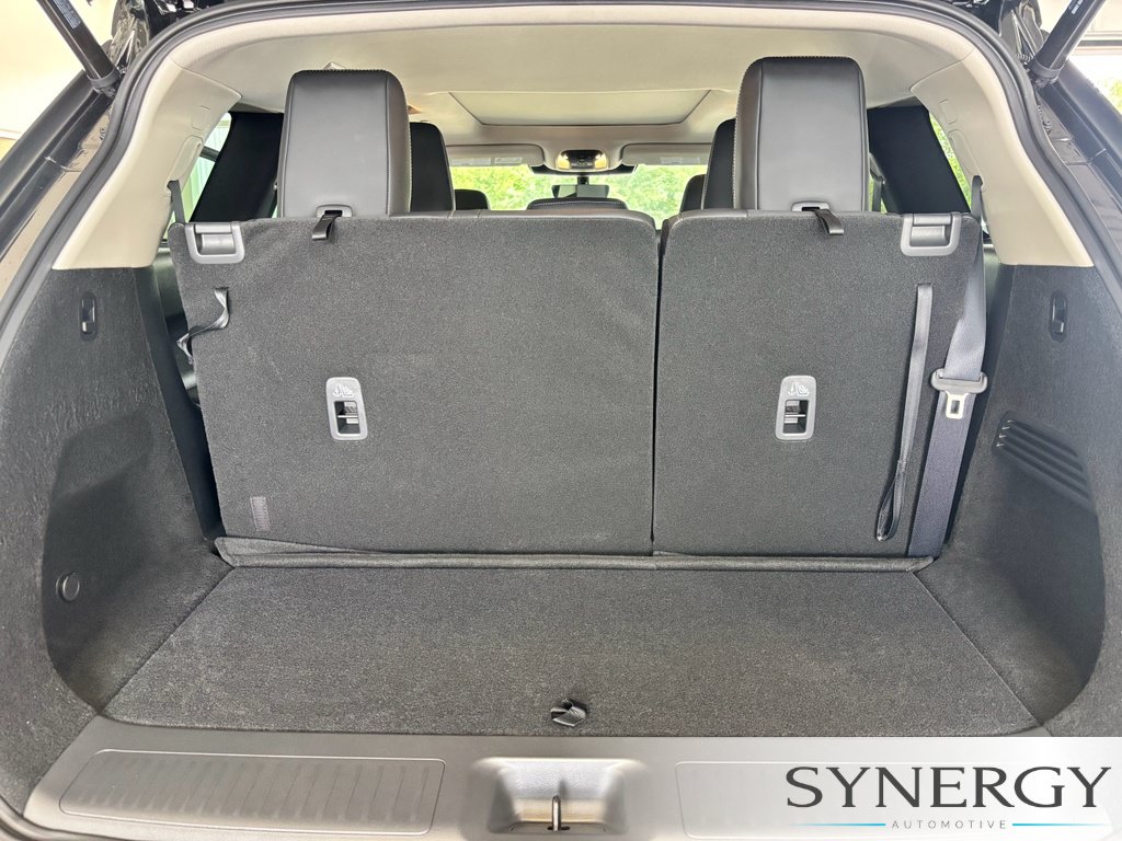 Certified 2027 INFINITI QX60 Luxe w/ Cargo Package FWD image 35