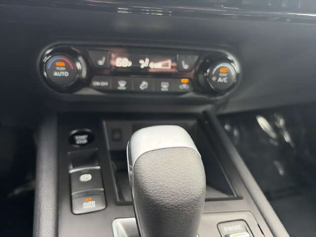 Used 2026 Nissan Kicks SV w/ Cold Weather Package AWD/4WD image 30