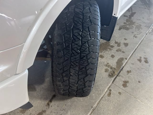 Used 2018 Ford F150 Platinum w/ Equipment Group 701A Luxury AWD/4WD image 15
