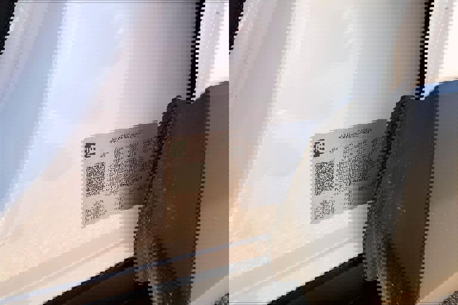 Used 2025 Chevrolet Trax LS image 37