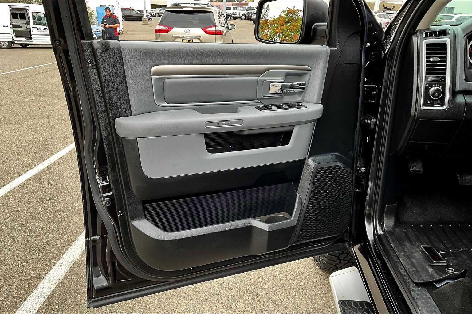 Used 2015 RAM 1500 Big Horn image 21