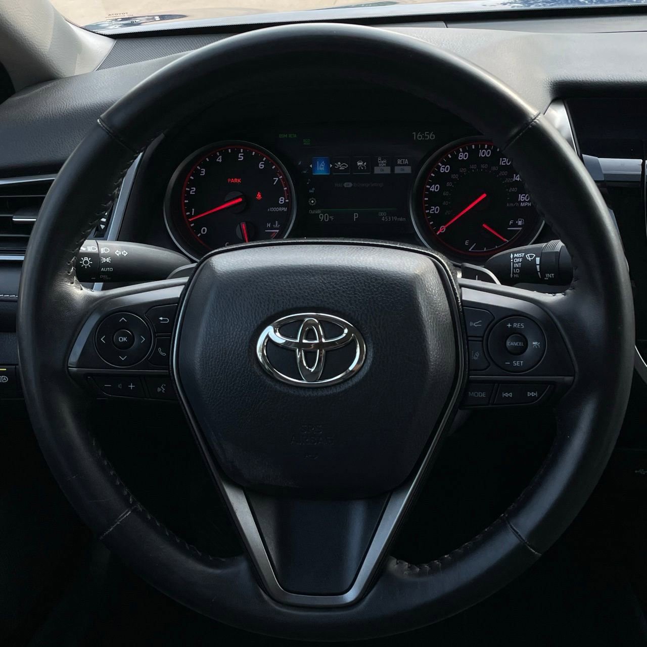 Used 2024 Toyota Camry XSE FWD image 13