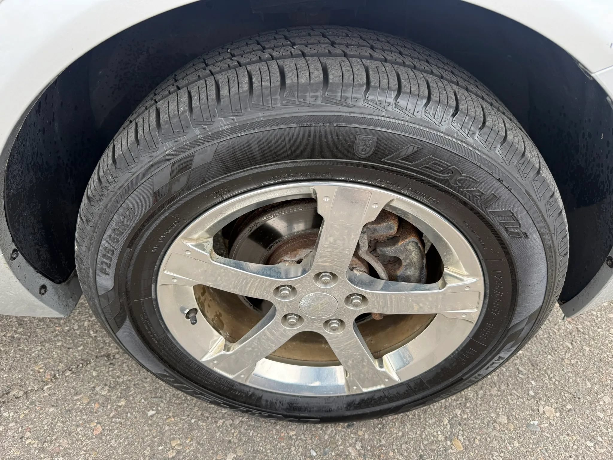 Used 2012 Chevrolet Captiva Sport LT FWD image 12