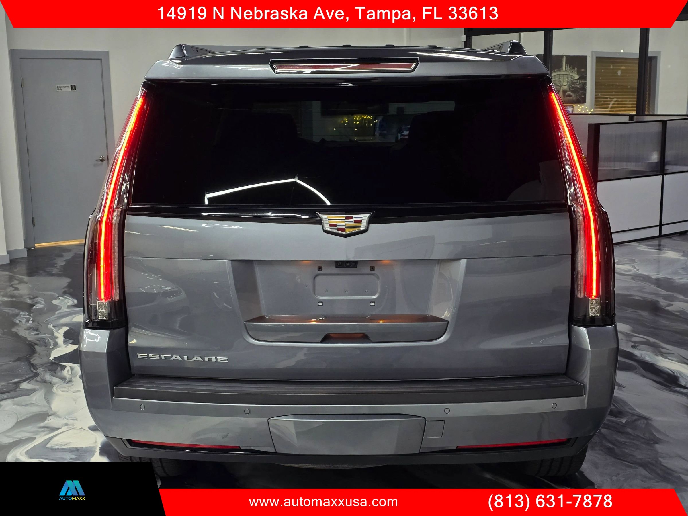 Used 2019 Cadillac Escalade Luxury w/ Escalade Sport Edition image 16