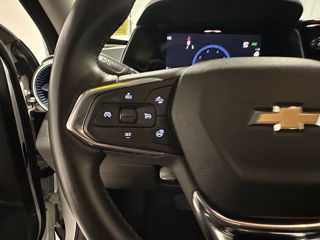 Used 2024 Chevrolet Trax LT w/ Driver Confidence Package FWD image 34
