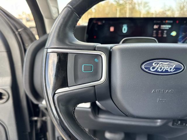 Used 2025 Ford Expedition Max Platinum image 28