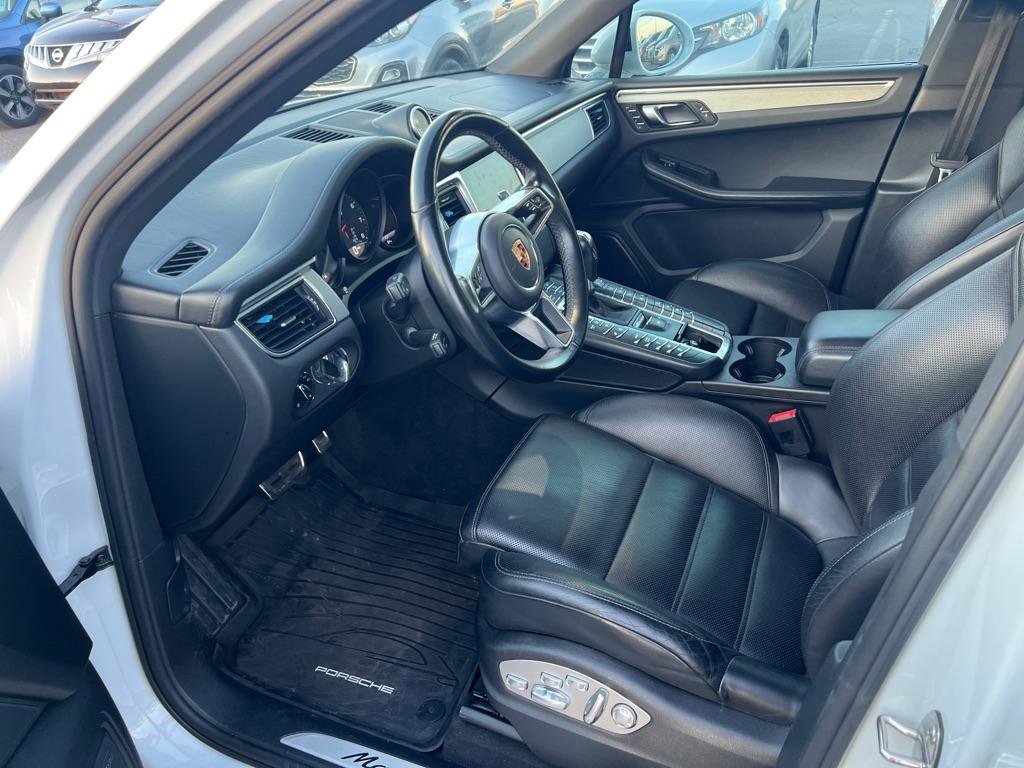 Used 2017 Porsche Macan GTS w/ Premium Package Plus image 11