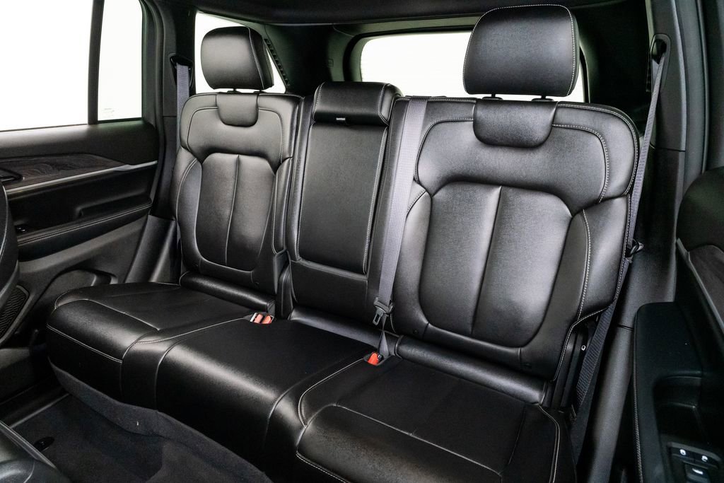 Used 2024 Jeep Grand Cherokee Limited w/ Trailer Tow Package image 21