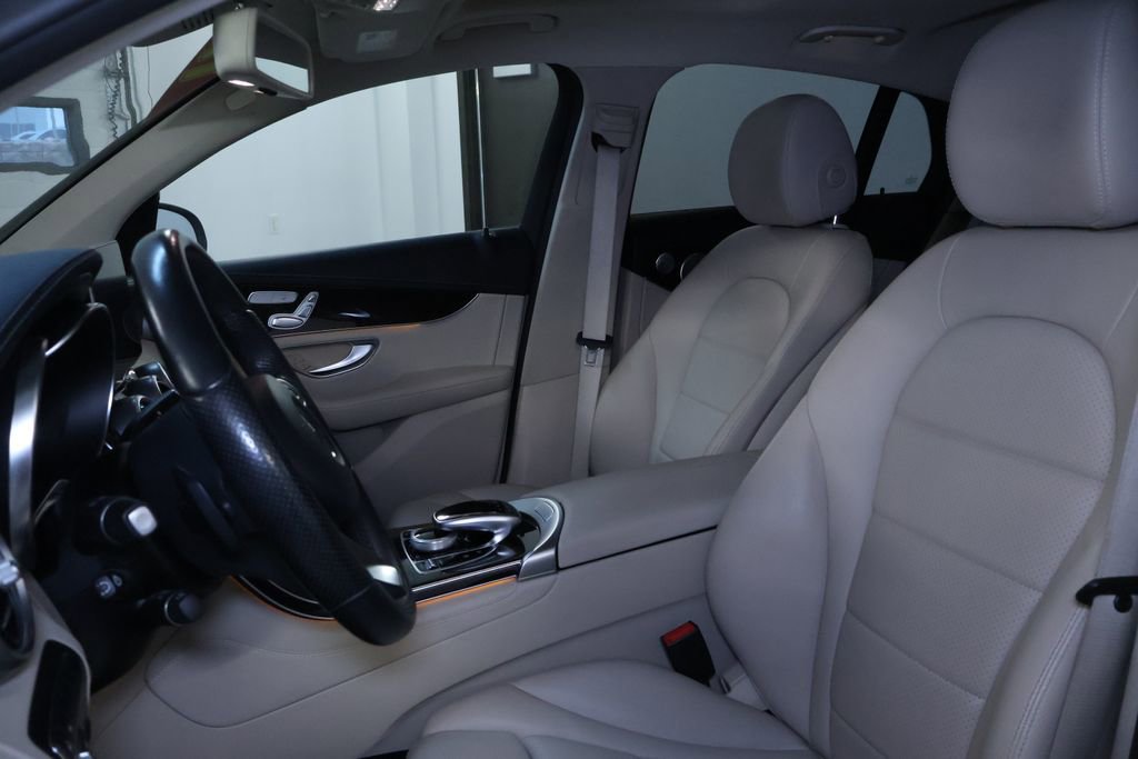 Used 2017 Mercedes-Benz GLC 300 4MATIC Coupe image 14