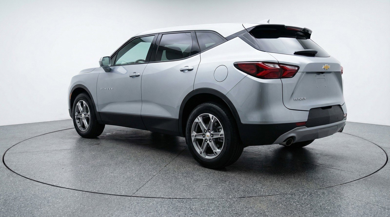 Used 2025 Chevrolet Blazer LT image 6