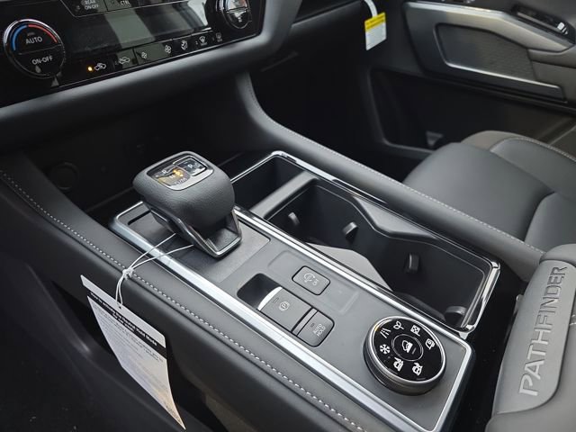 New 2025 Nissan Pathfinder SL w/ SL Premium Package image 27