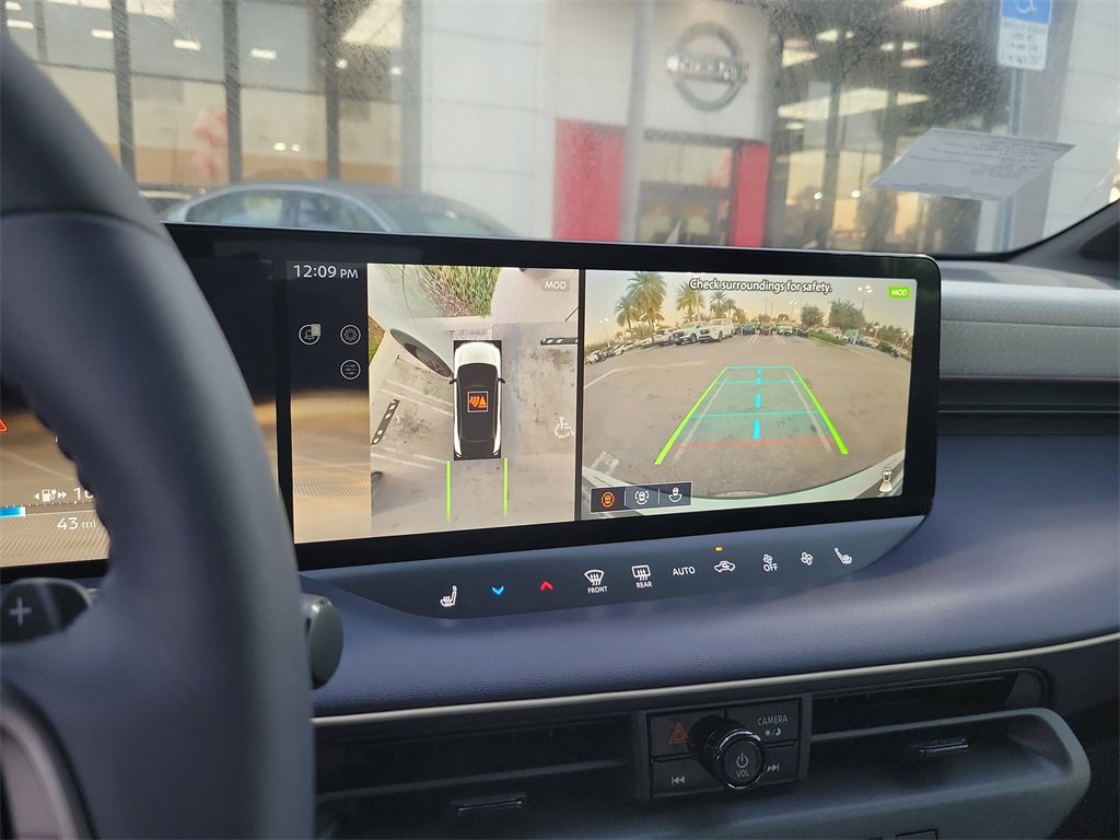 New 2026 Nissan Leaf Platinum+ w/ Cargo Package (Platinum+) image 11