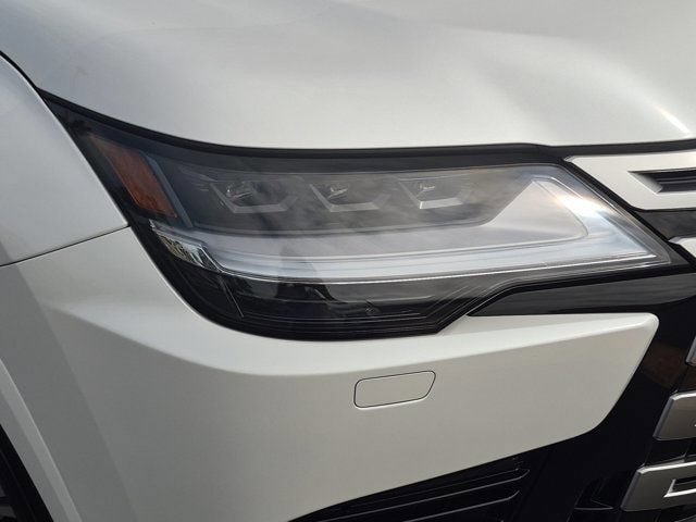 New 2026 Lexus LX 700h Luxury AWD/4WD image 10
