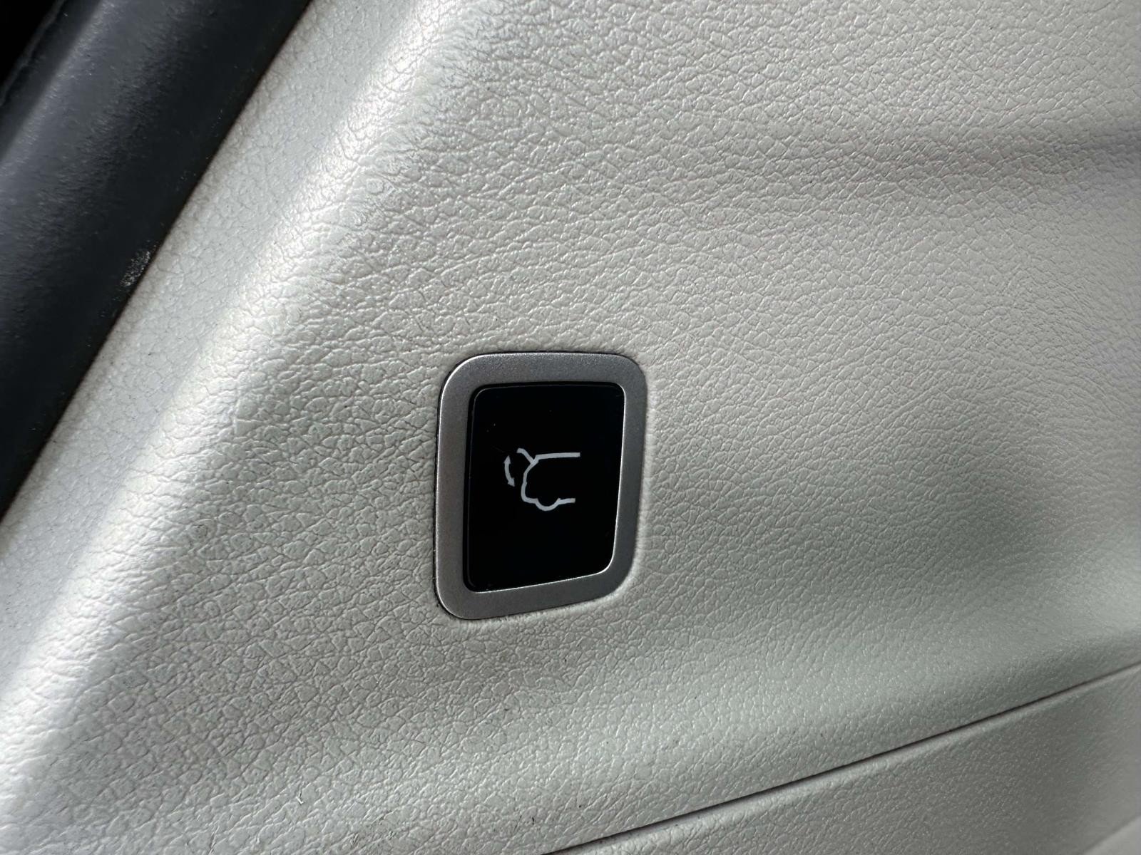Certified 2021 Chrysler Pacifica Touring-L FWD image 11