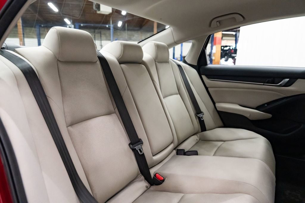 Used 2018 Honda Accord LX image 30