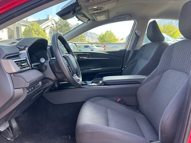 Used 2025 Toyota Camry LE FWD image 26