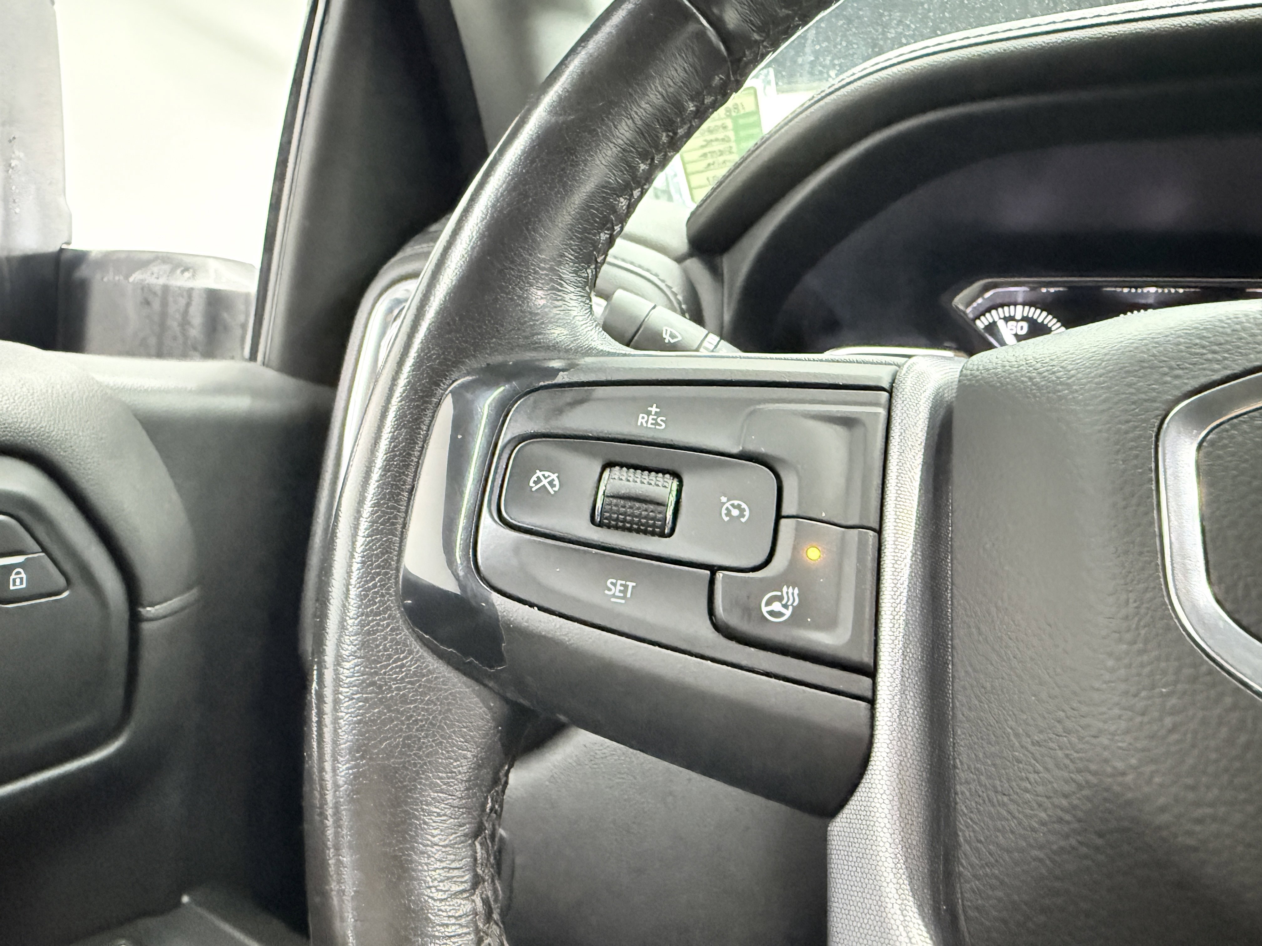 Used 2020 GMC Sierra 1500 Elevation image 15