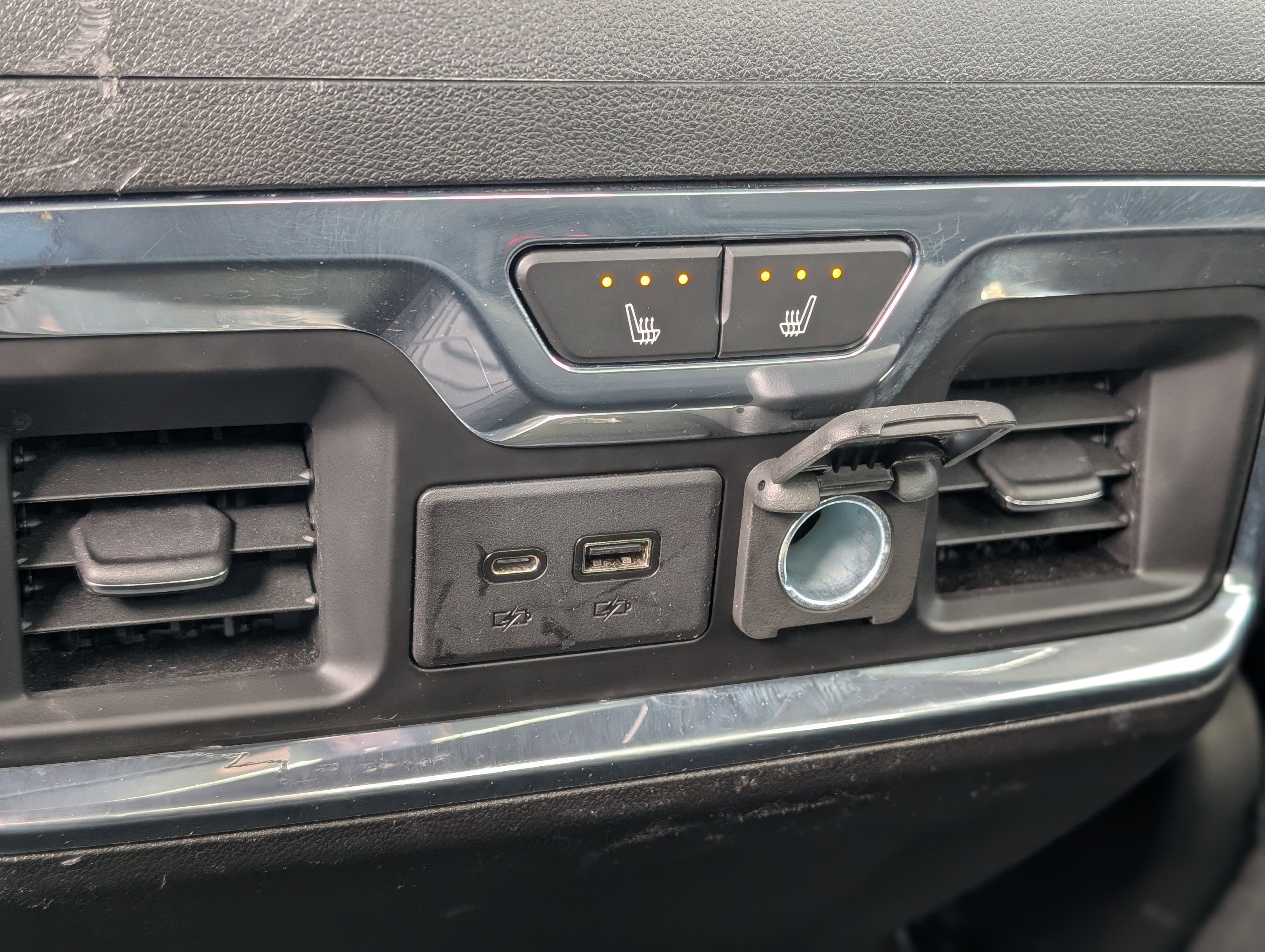 Used 2021 GMC Sierra 3500 Denali w/ Denali Ultimate Package image 46