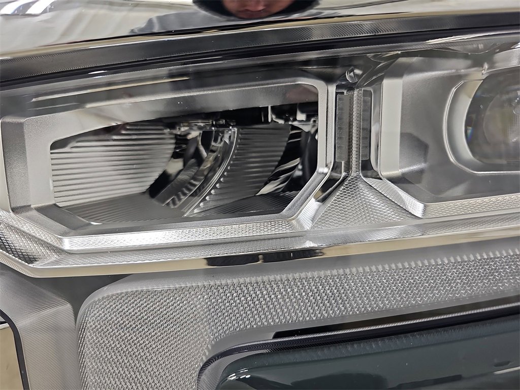 Certified 2025 Chevrolet Silverado 1500 LT image 37