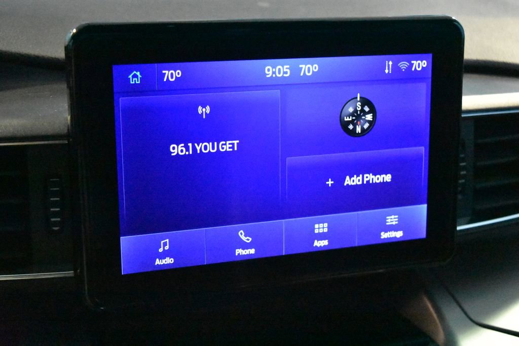 Used 2022 Ford Explorer XLT w/ Equipment Group 202A AWD/4WD image 11