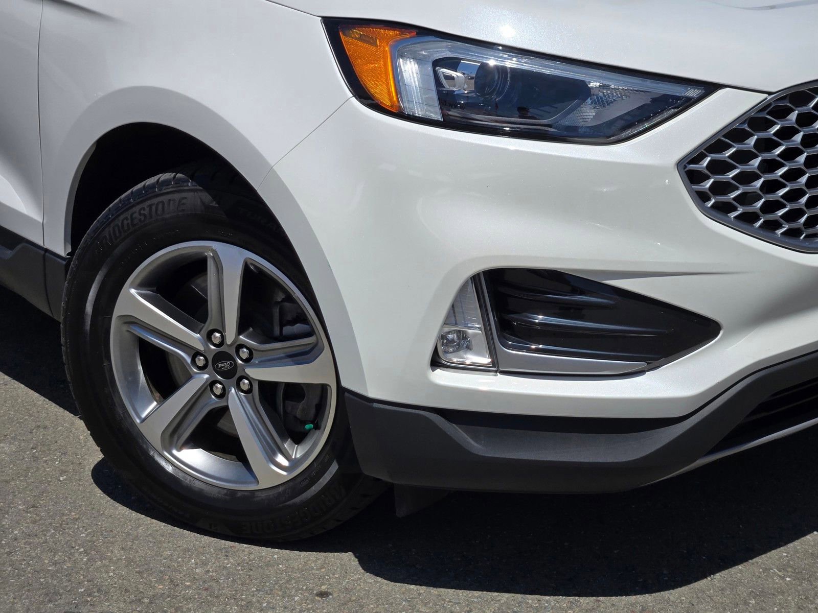 Certified 2023 Ford Edge SEL w/ Convenience Package AWD/4WD image 9