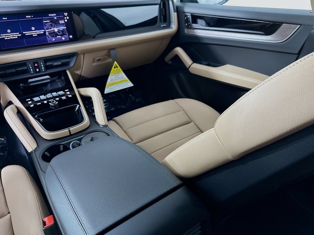 New 2026 Porsche Cayenne AWD/4WD image 26