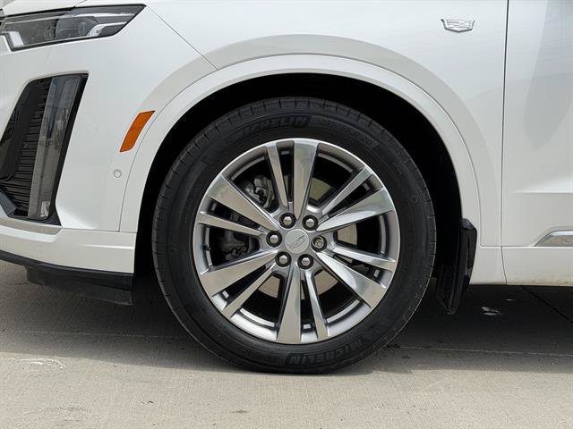 Used 2024 Cadillac XT6 Premium Luxury w/ Technology Package AWD/4WD image 9