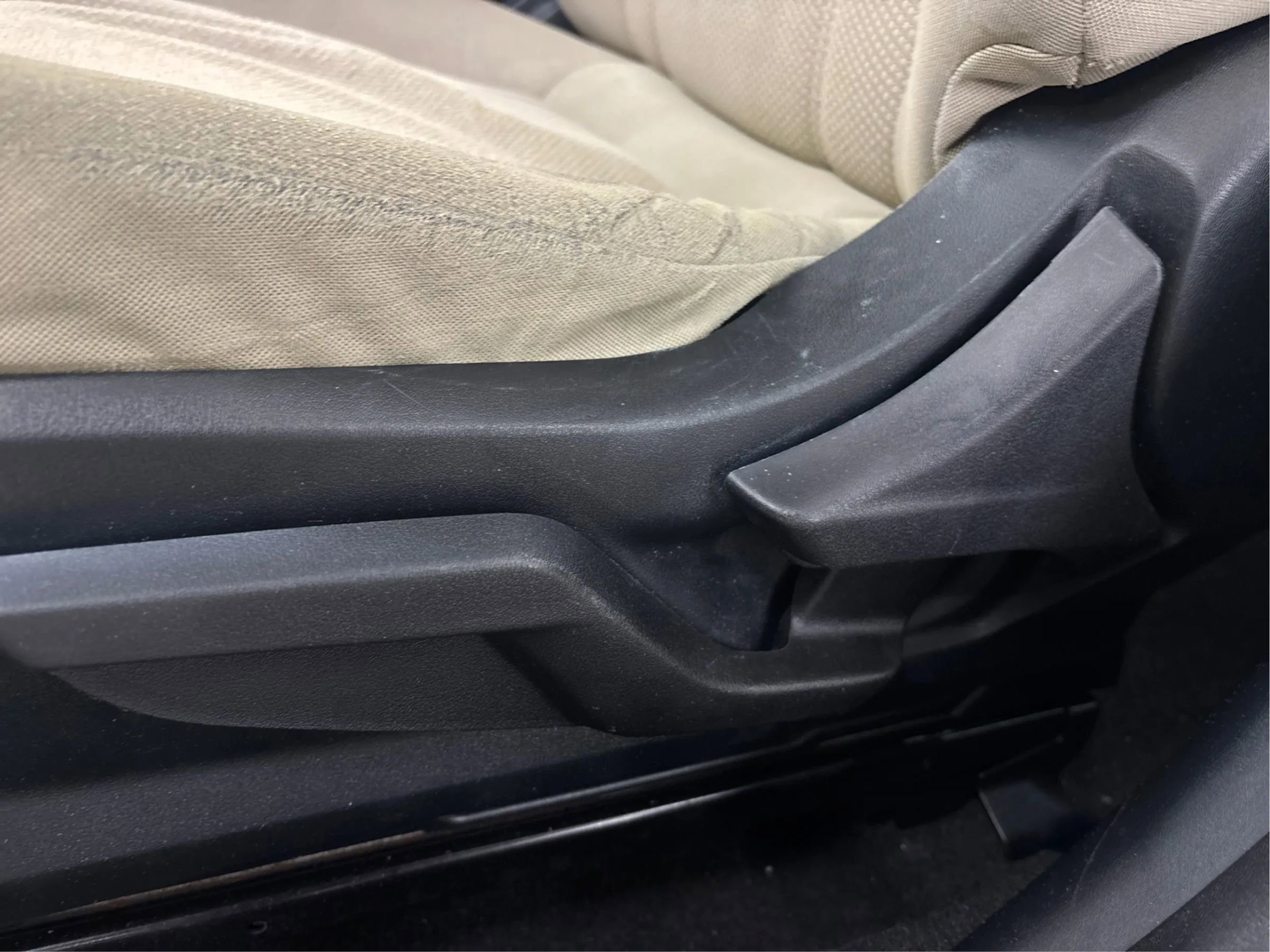 Used 2018 Subaru Impreza 2.0i Premium w/ Eyesight & BSD & Rcta image 25