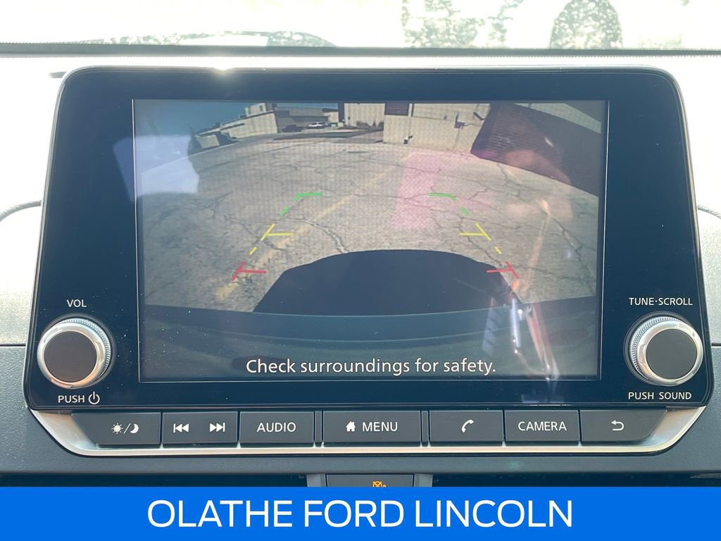 Used 2025 Nissan Altima 2.5 SV image 14