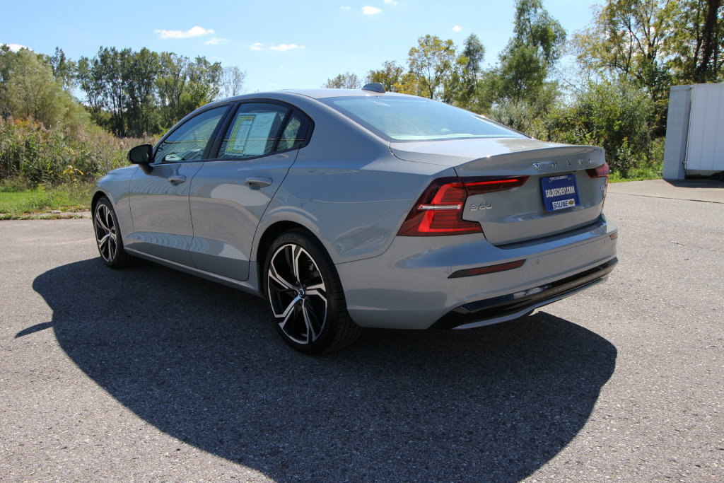 Used 2024 Volvo S60 B5 Core w/ Climate Package AWD/4WD image 5