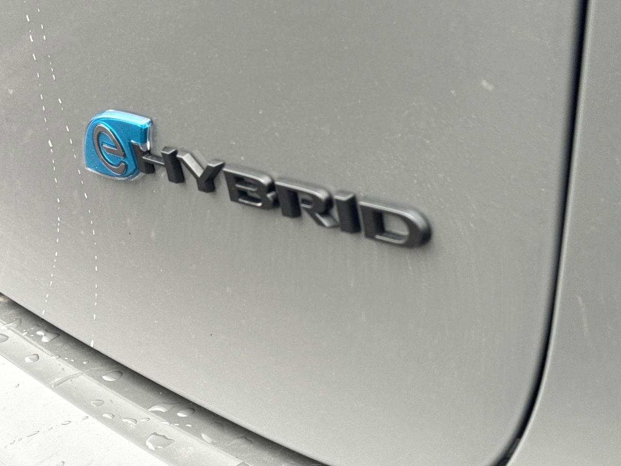 Used 2025 Chrysler Pacifica Premium image 10