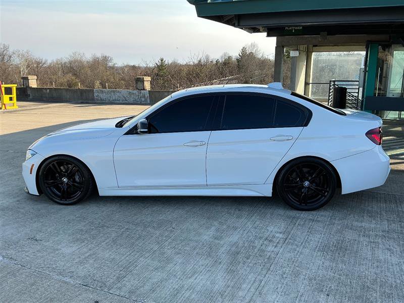 Used 2017 BMW 340i xDrive Sedan image 3