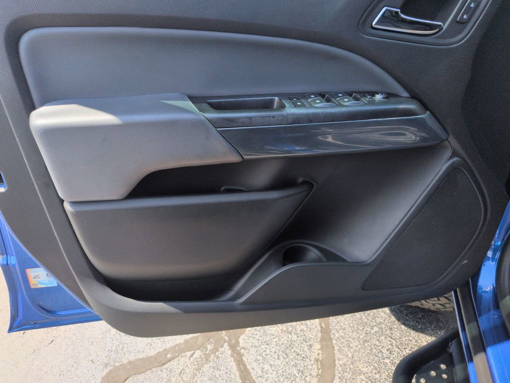 Used 2019 Chevrolet Colorado Z71 AWD/4WD image 10