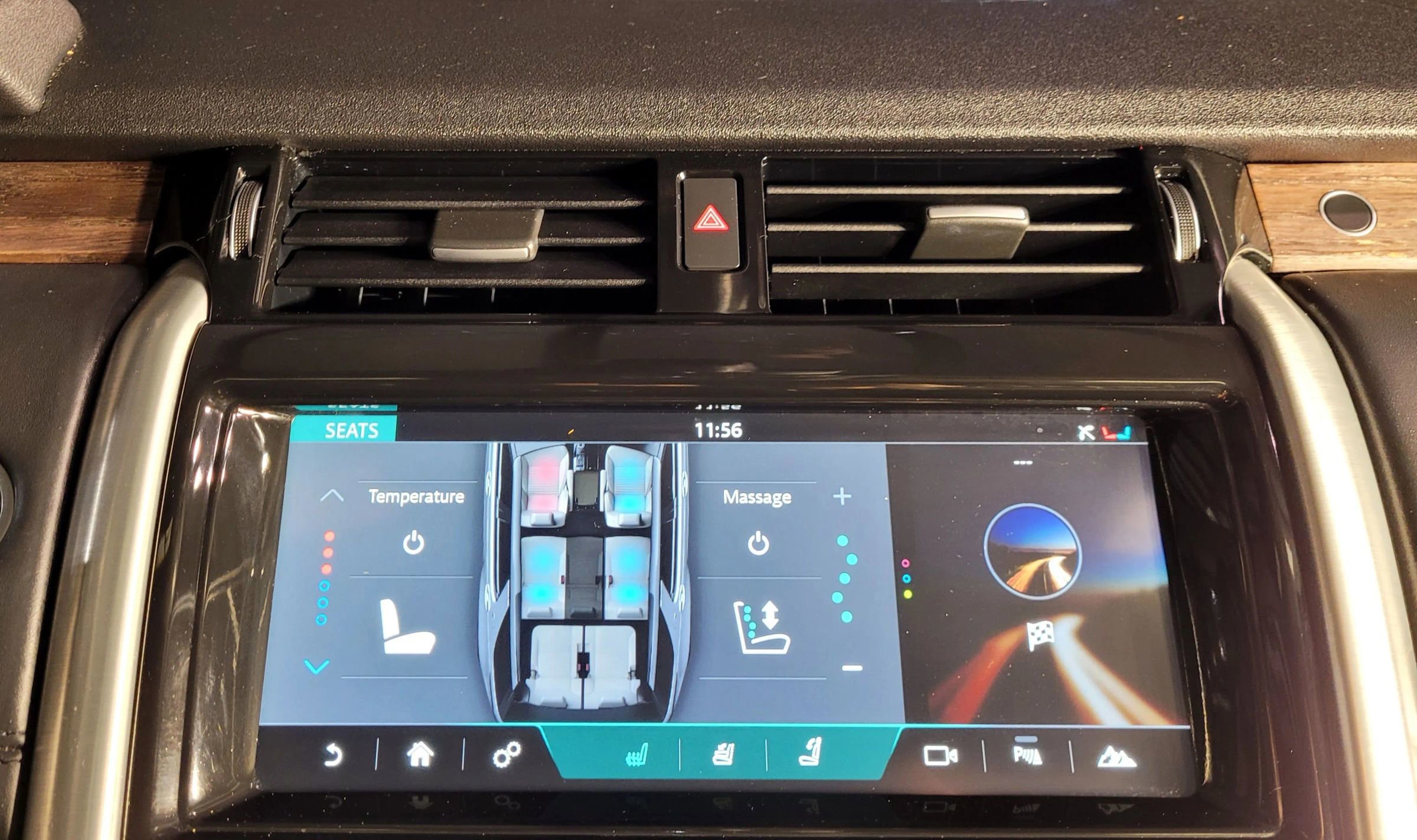 Used 2018 Land Rover Discovery HSE Luxury image 36