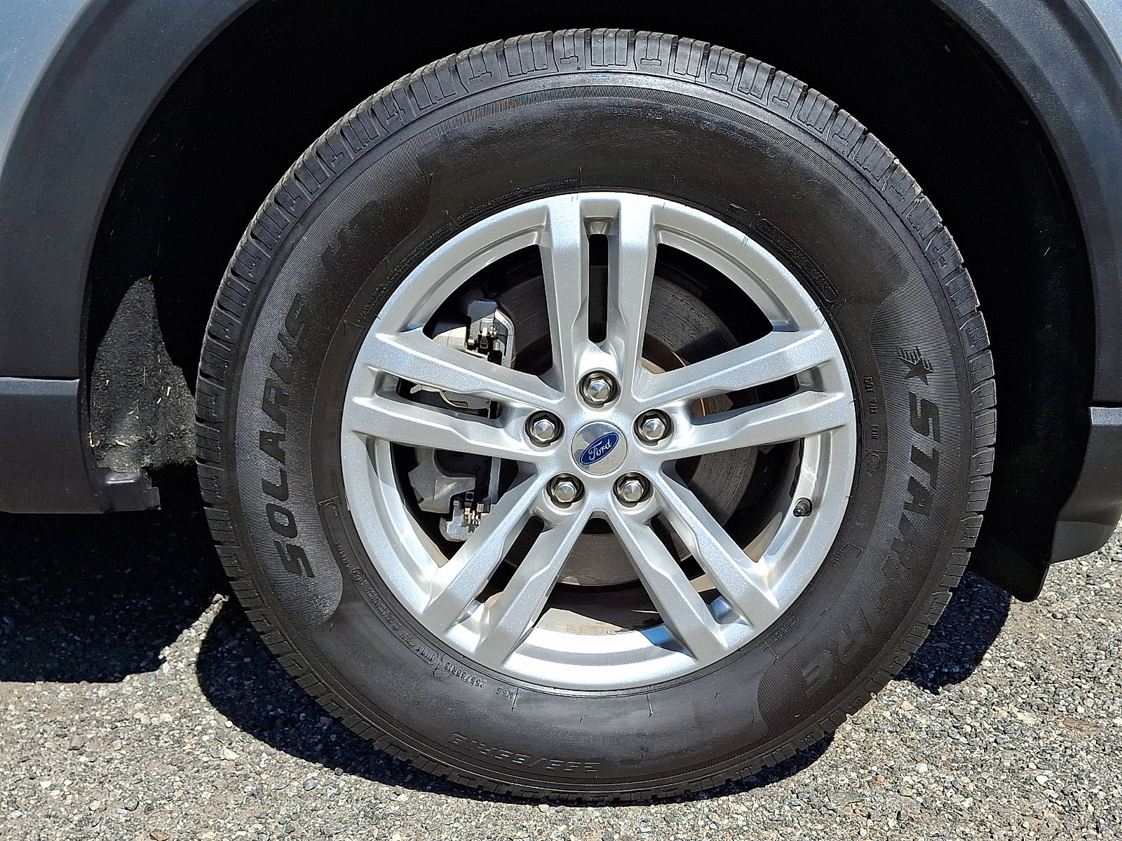 Used 2021 Ford Explorer XLT w/ Class III Trailer Tow Package AWD/4WD image 8