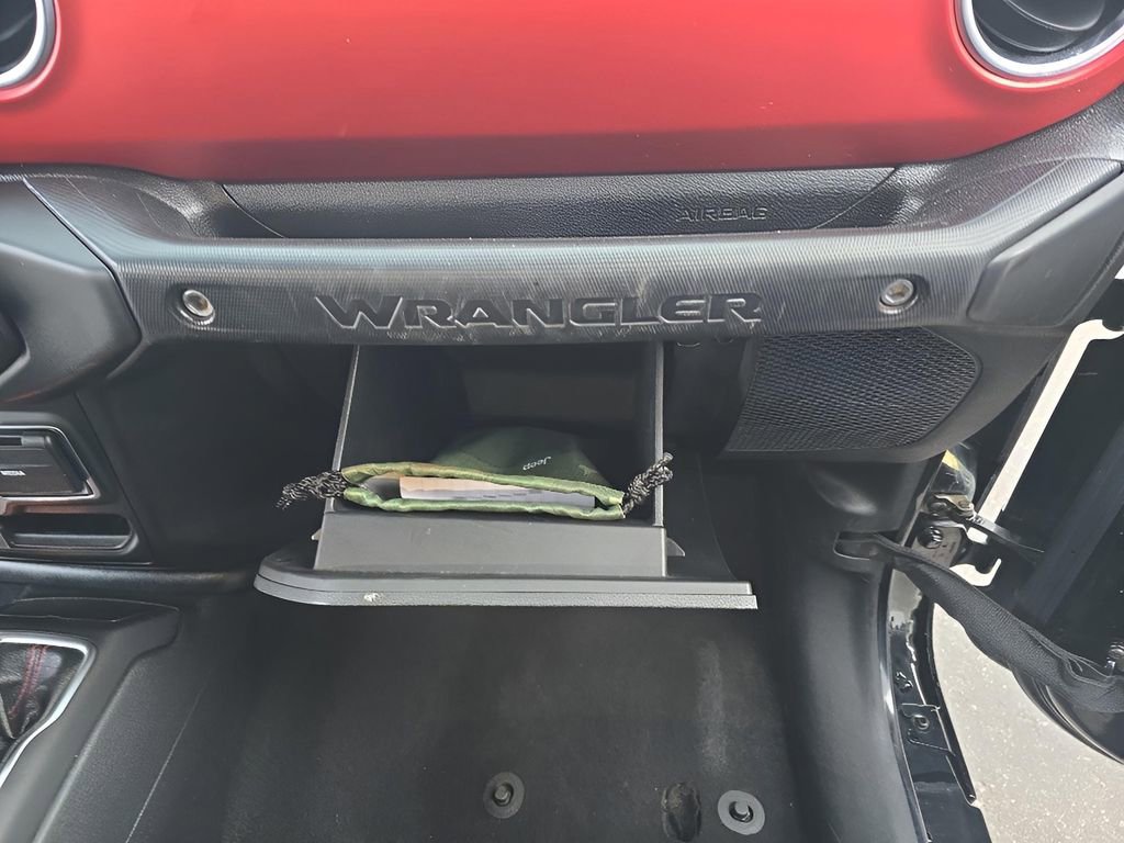 Used 2020 Jeep Wrangler Unlimited Rubicon AWD/4WD image 31