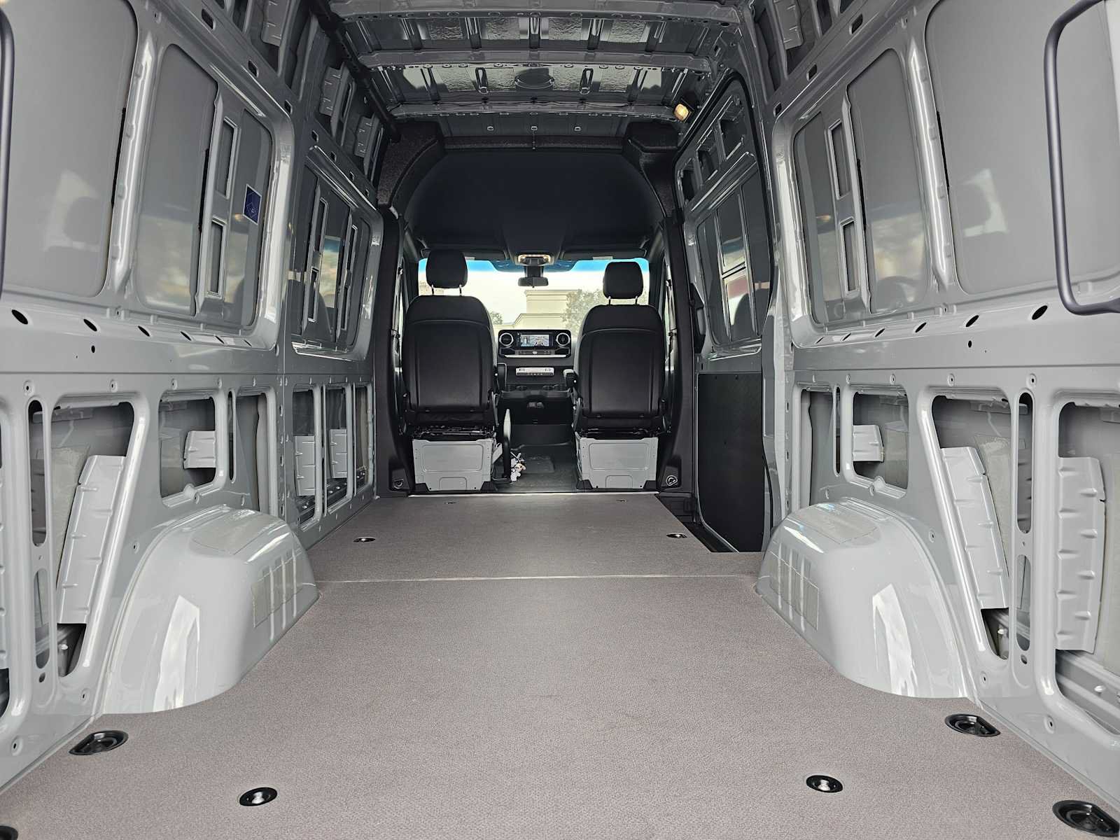 New 2025 Mercedes-Benz Sprinter 2500 image 18