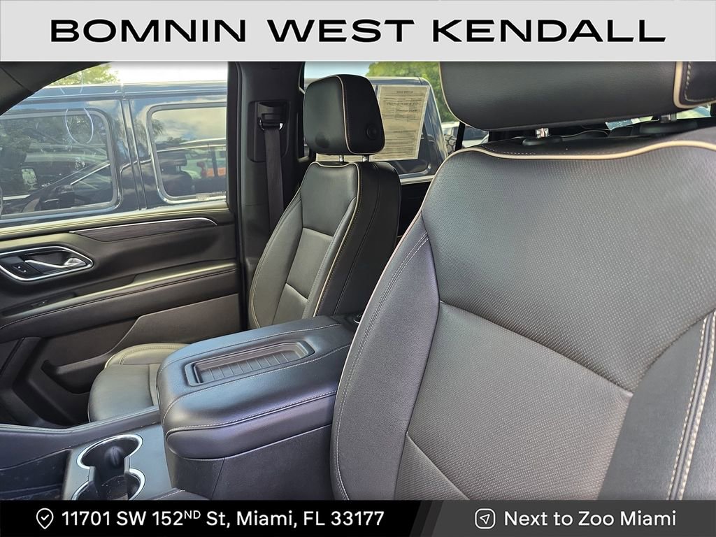 Used 2023 GMC Yukon XL SLT image 17