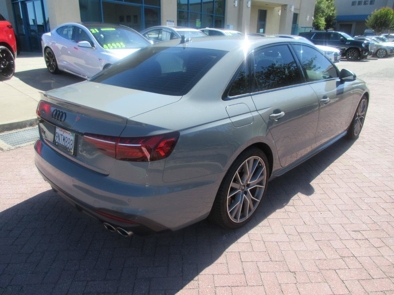 Used 2021 Audi S4 Premium Plus w/ Premium Plus Package AWD/4WD image 2