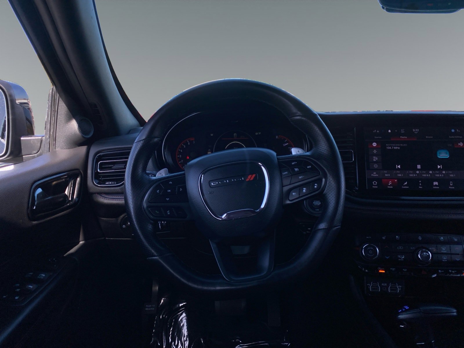 Used 2025 Dodge Durango GT AWD/4WD image 12