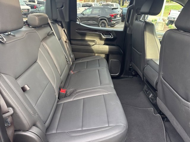 Used 2024 GMC Sierra 1500 SLT image 9