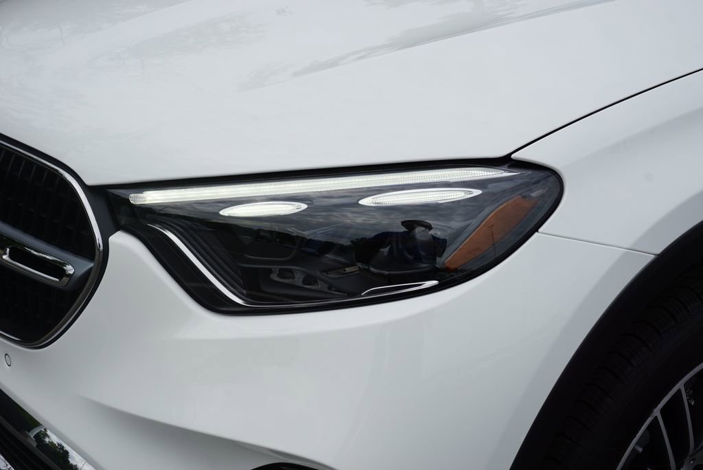 New 2026 Mercedes-Benz GLC 300 4MATIC image 11