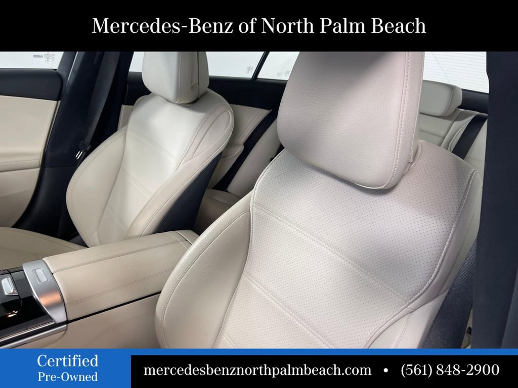 Used 2022 Mercedes-Benz C 300 4MATIC Sedan image 11